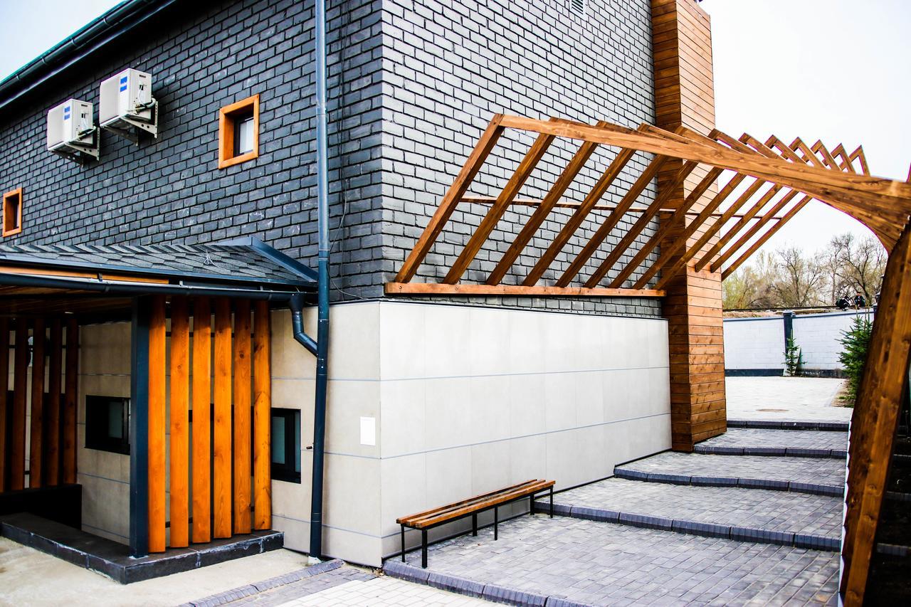 Concord Hotel Bishkek Exterior photo