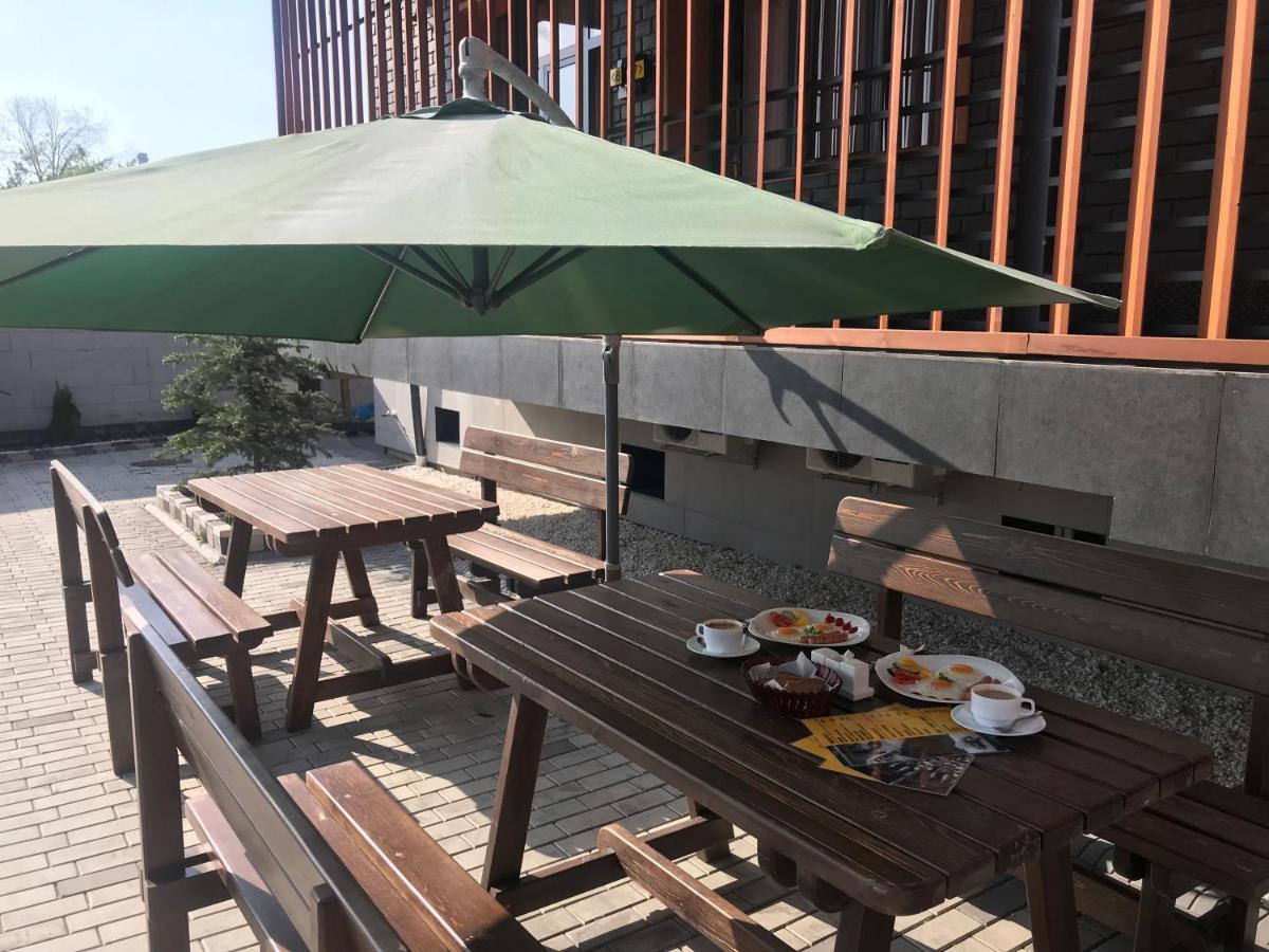 Concord Hotel Bishkek Exterior photo